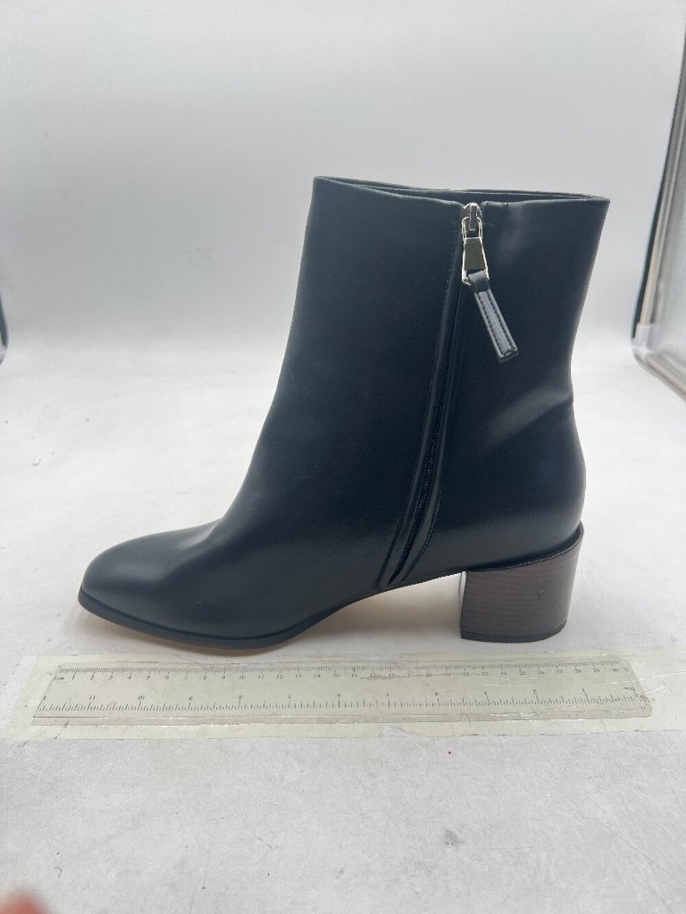 Women's Black Leather Ankle Bootie with Side Zip